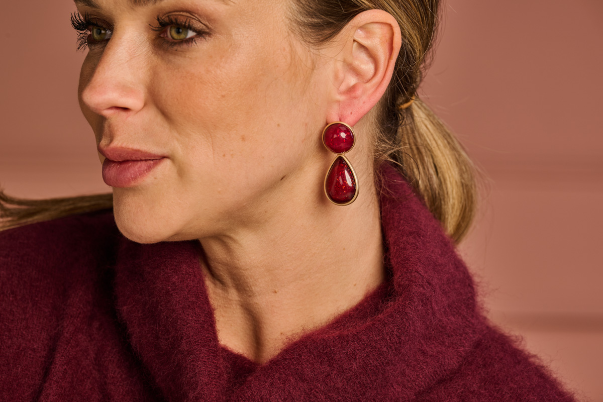 KOB38 BOUCLE D'OREILLES BORDEAUX – Image 2